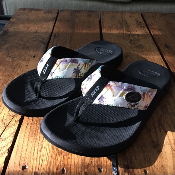 reef beach sandals